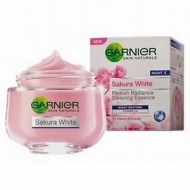 GARNIER SAKURA PINKISH RADIANCE 18 ML CREMA ACLARA PIEL